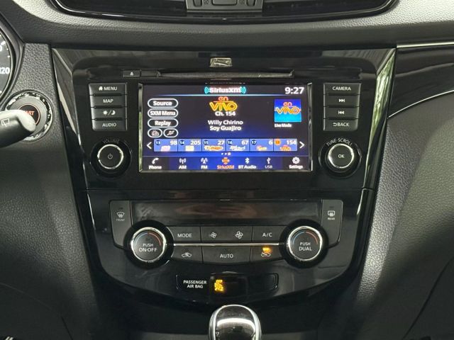 Vehicle image 28 of 50