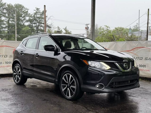 Vehicle image 5 of 50