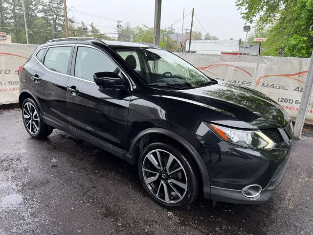 Vehicle image 6 of 50