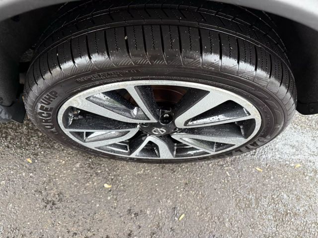 Vehicle image 42 of 50