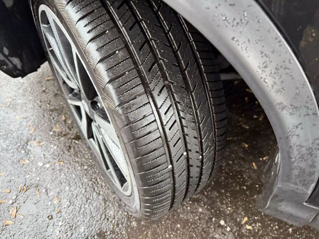 Vehicle image 41 of 50