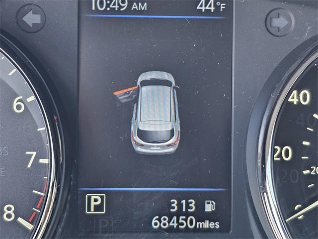 Vehicle image 25 of 32