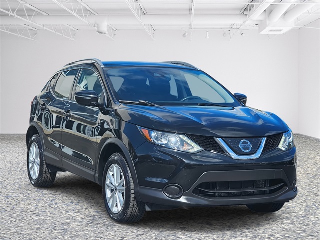 Vehicle image 5 of 32