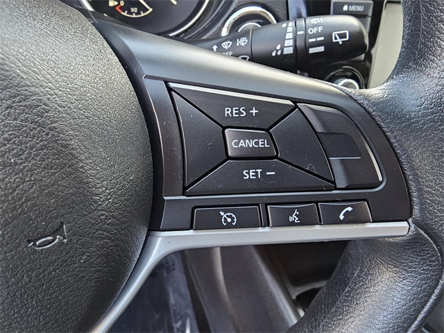 Vehicle image 20 of 32