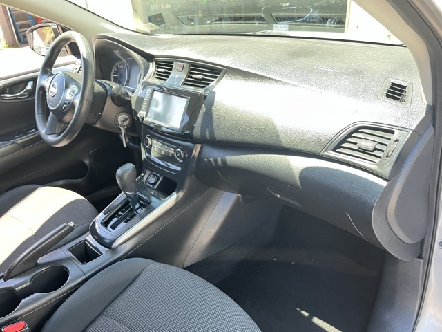 Vehicle image 15 of 24