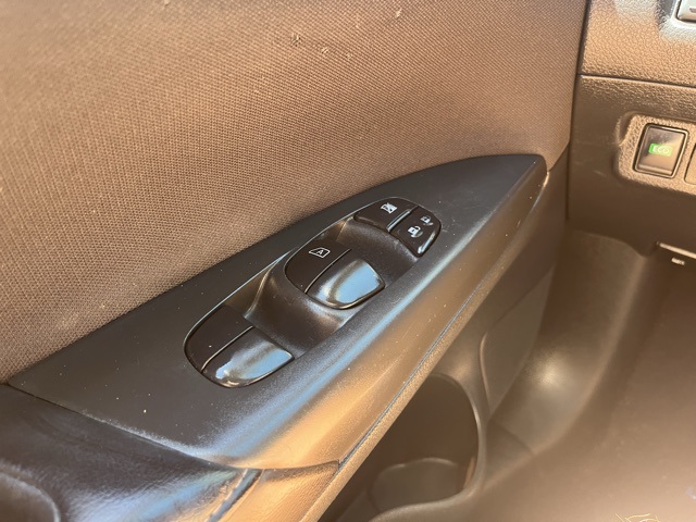 Vehicle image 23 of 24