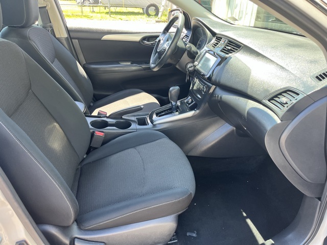 Vehicle image 14 of 24