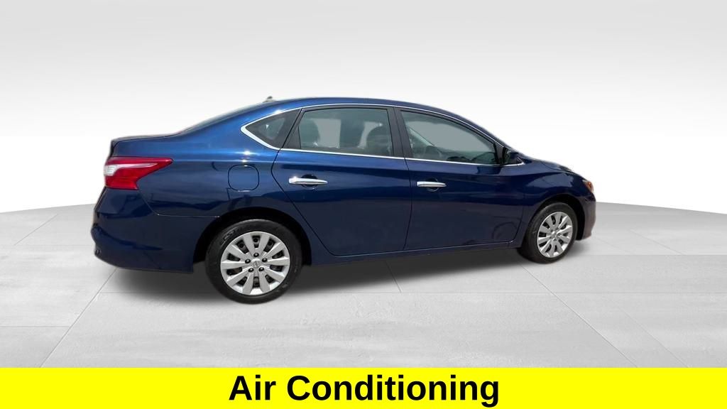 Vehicle image 5 of 30