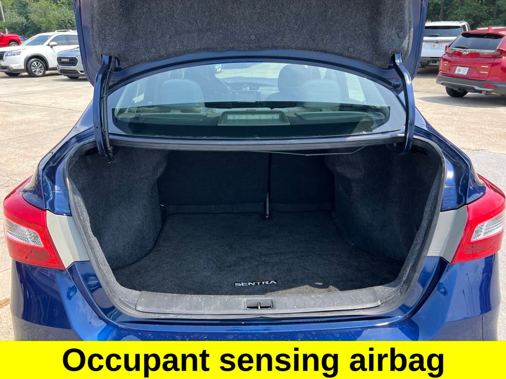 Vehicle image 12 of 30