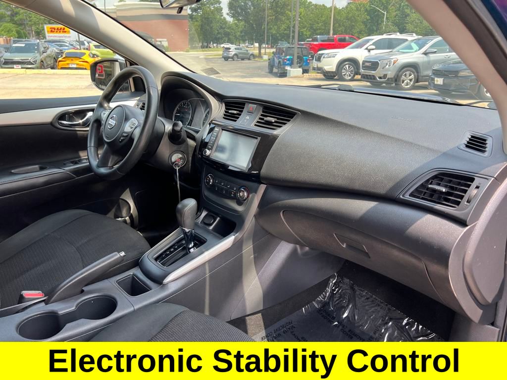 Vehicle image 18 of 30