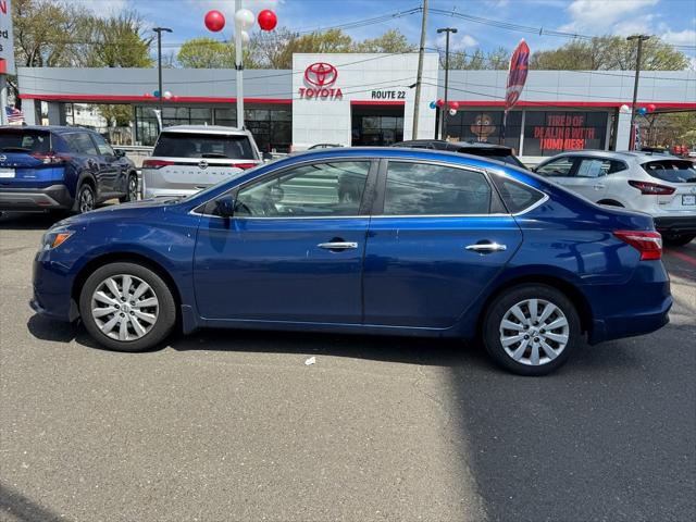 Vehicle image 7 of 24