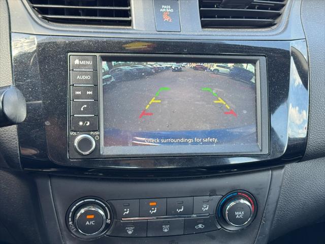 Vehicle image 18 of 24