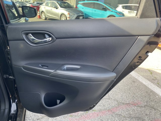 Vehicle image 6 of 21