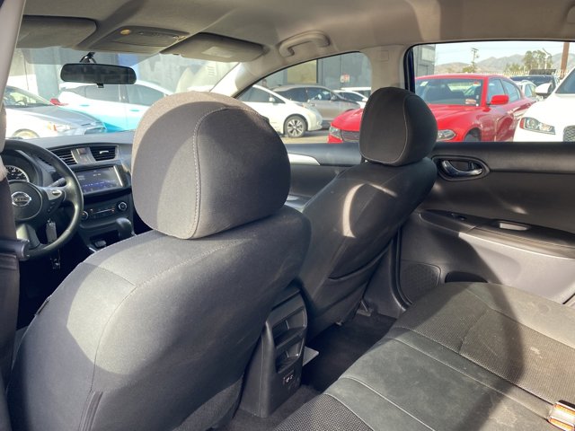 Vehicle image 17 of 21