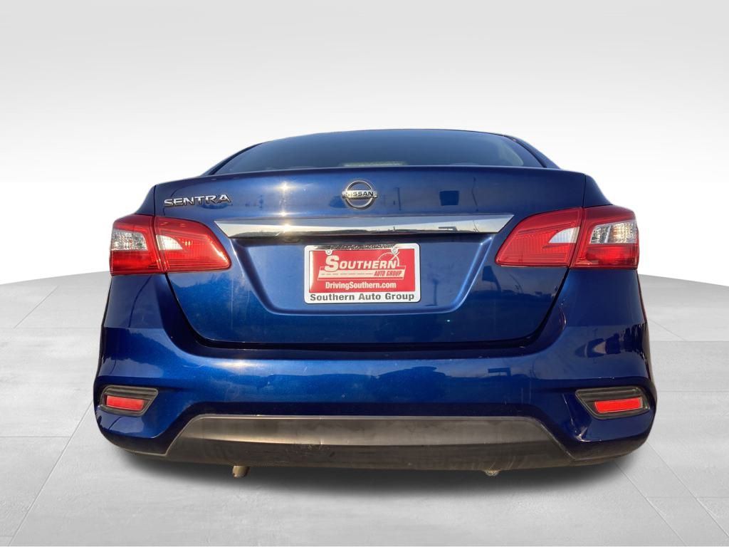 Vehicle image 5 of 28