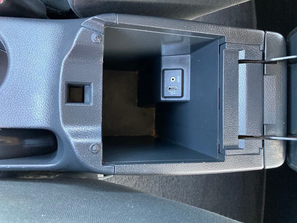 Vehicle image 23 of 28