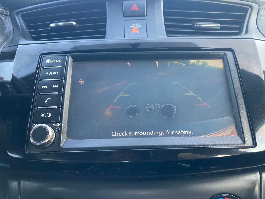 Vehicle image 17 of 28