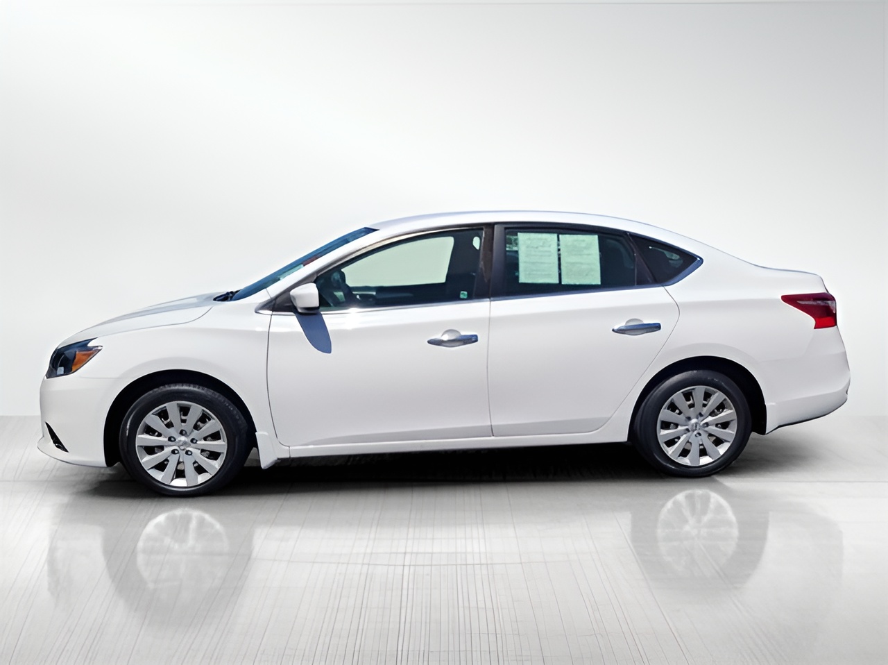 Vehicle image 33 of 33