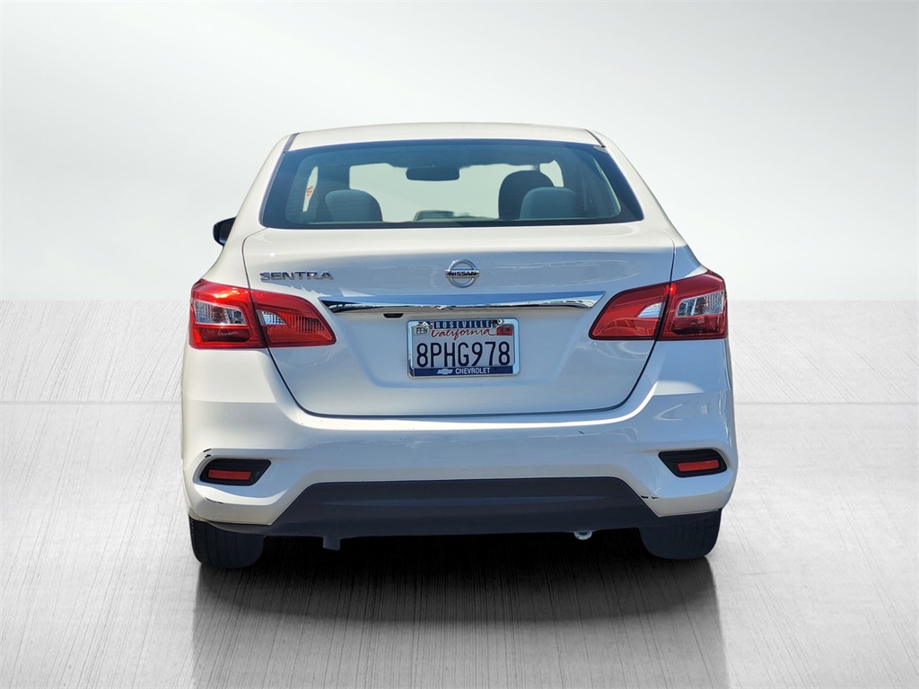 Vehicle image 6 of 33