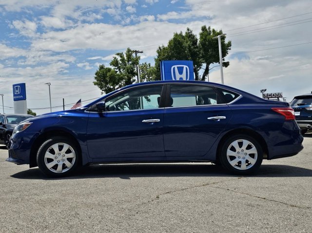 Vehicle image 8 of 30