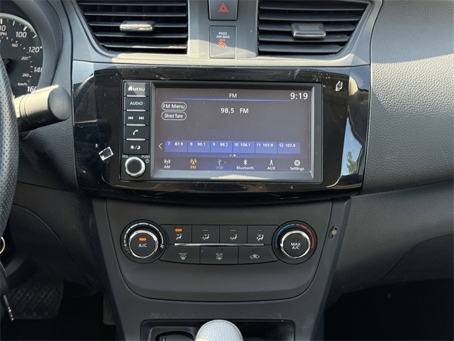 Vehicle image 19 of 24