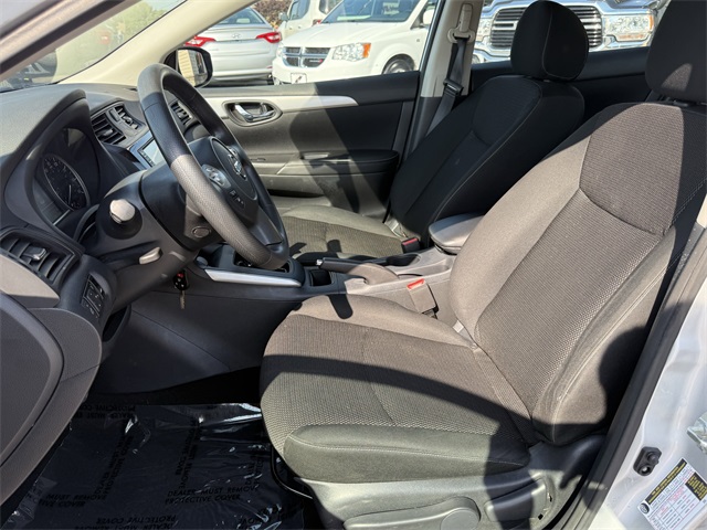 Vehicle image 14 of 24