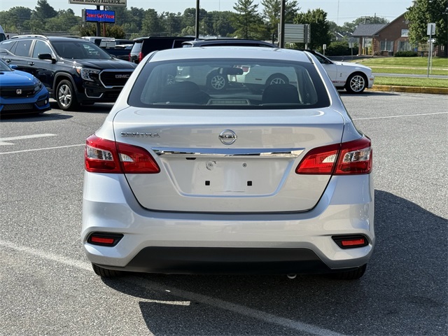 Vehicle image 6 of 24