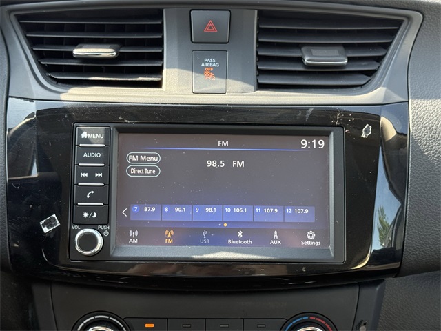Vehicle image 18 of 24