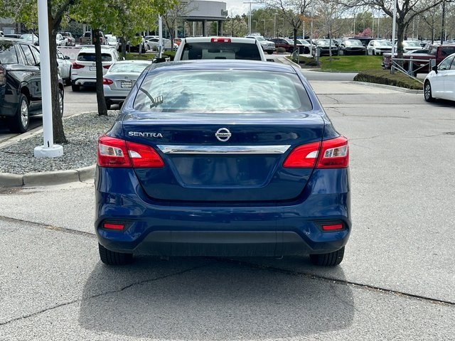 Vehicle image 6 of 13