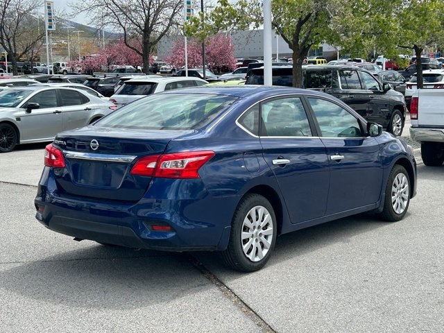 Vehicle image 5 of 13