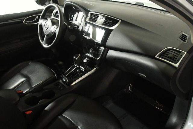 Vehicle image 20 of 26
