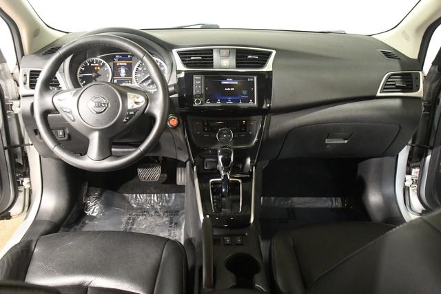 Vehicle image 7 of 26