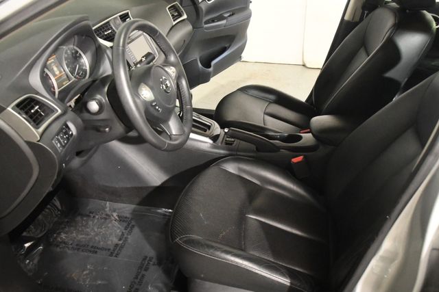 Vehicle image 18 of 26