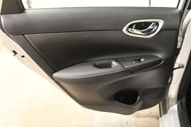 Vehicle image 25 of 26