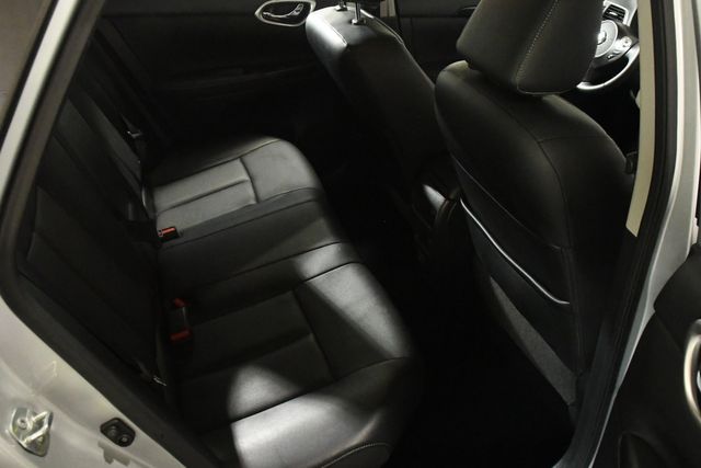 Vehicle image 21 of 26