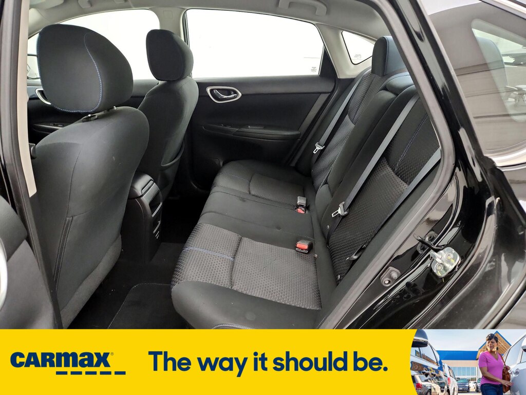 Vehicle image 24 of 27