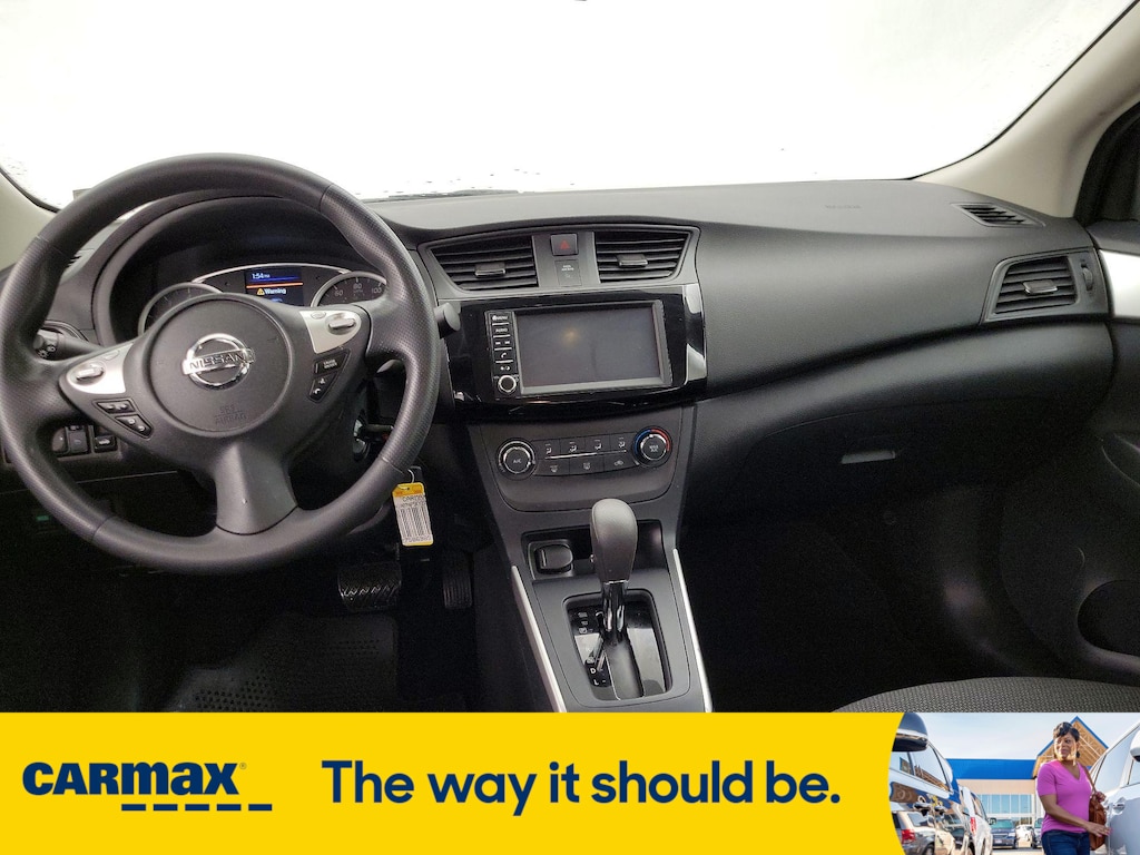 Vehicle image 13 of 27
