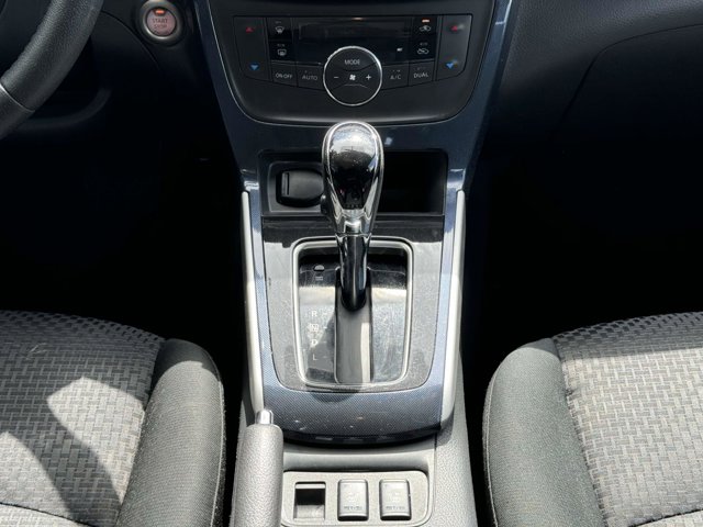 Vehicle image 22 of 31