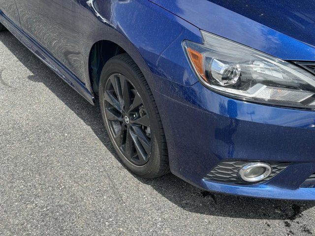 Vehicle image 8 of 31