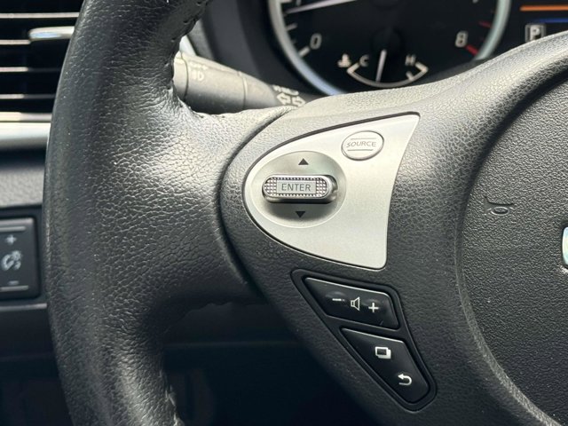 Vehicle image 25 of 31