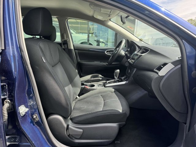 Vehicle image 11 of 31
