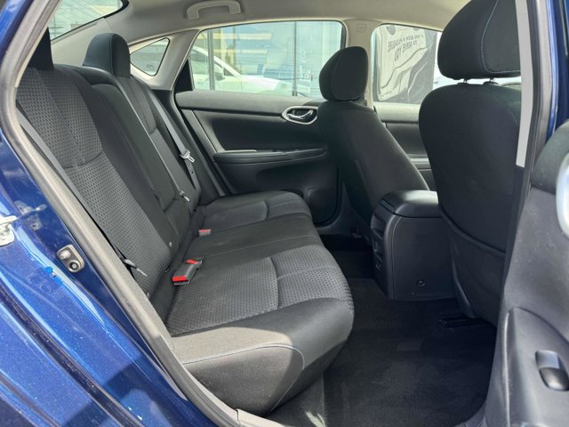 Vehicle image 12 of 31