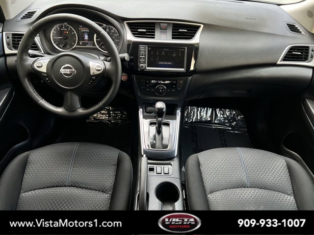 Vehicle image 4 of 28