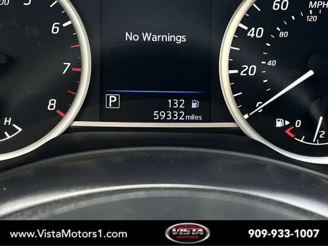 Vehicle image 26 of 28