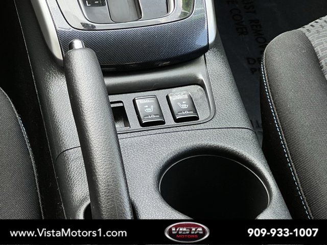 Vehicle image 17 of 28