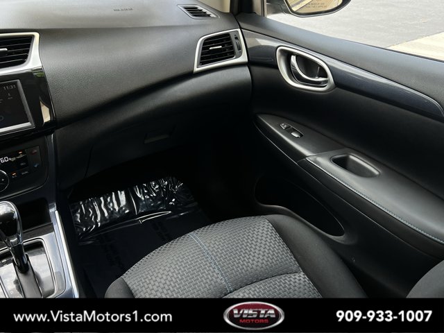 Vehicle image 13 of 28