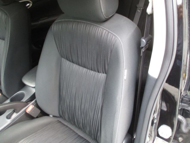 Vehicle image 18 of 65