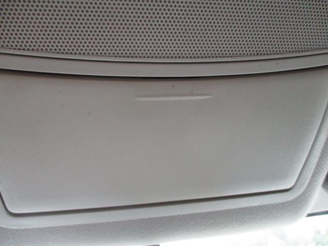 Vehicle image 47 of 65