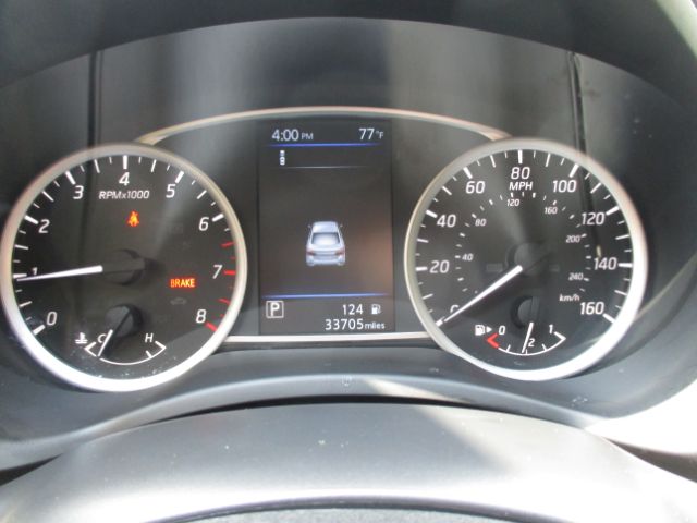 Vehicle image 34 of 65