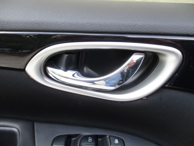 Vehicle image 14 of 65
